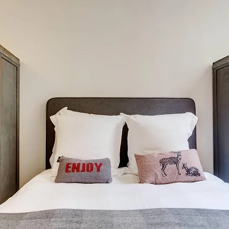 Fabulous, Enormous 4+ Bedroom Duplex, 5th Arr., Sleeps 10, Refpar105006 Appartamento Parigi